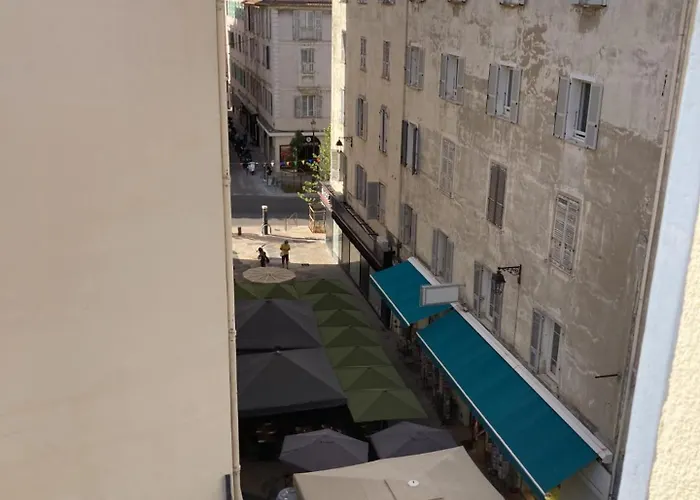 F3 Hyper Centre Vieille Coeur Historique D'ajaccio Ajaccio (Corsica)