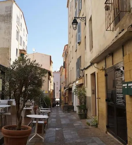 F3 Hyper Centre Vieille Coeur Historique D'ajaccio Apartment *